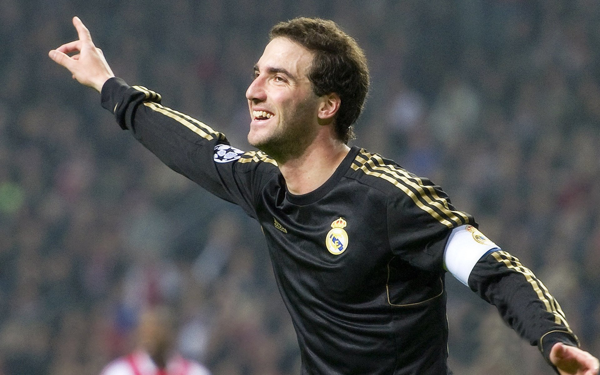 九游娱乐在线-“安赫尔·巴尔博萨的反应敏捷性与突破爆发力，成为美洲狮队的秘密武器”